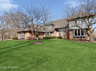 1512 Sunnyview Rd, Libertyville, IL 60048