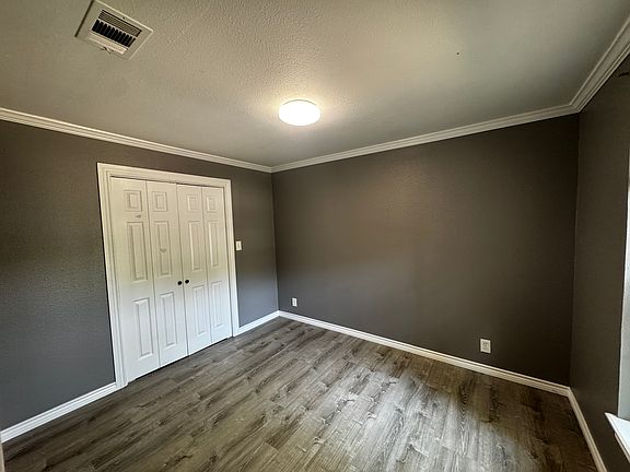 4th image of 320 N 36th St