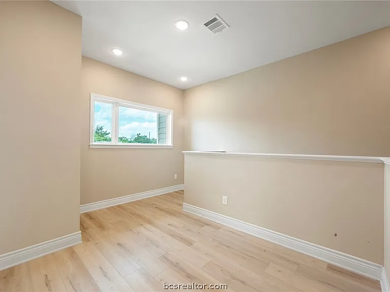 3213 Link St #112 — Photo 8