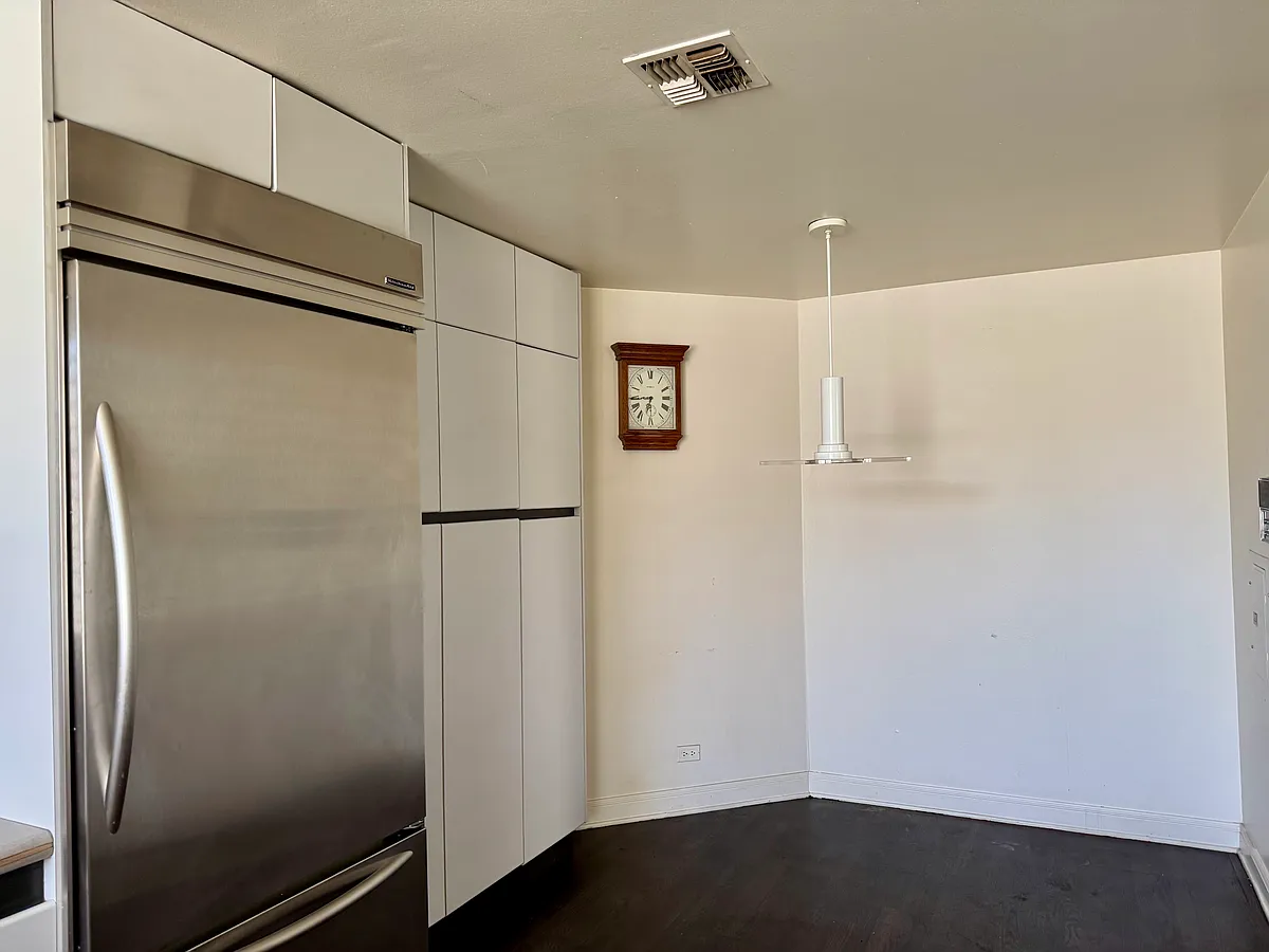 Building Photo - 1647 Veteran Ave #A