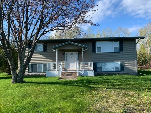 1216 Us Highway 2 W, Saint Ignace, MI 49781