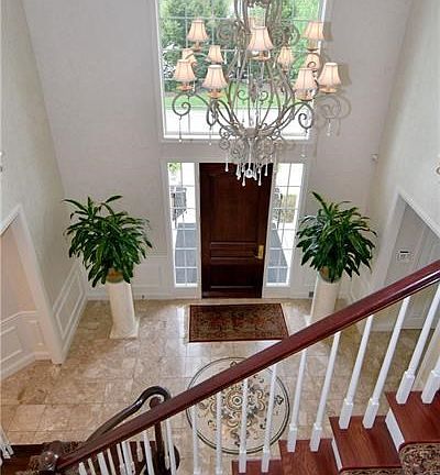 Foyer - 2-story, front door with sidelights and huge Palladium window.