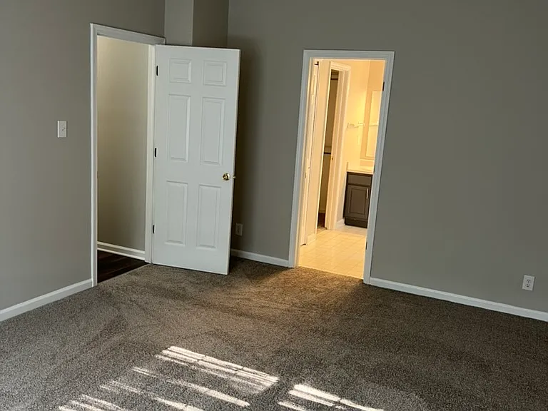 10299 Glenn Abbey Ln — Photo 16