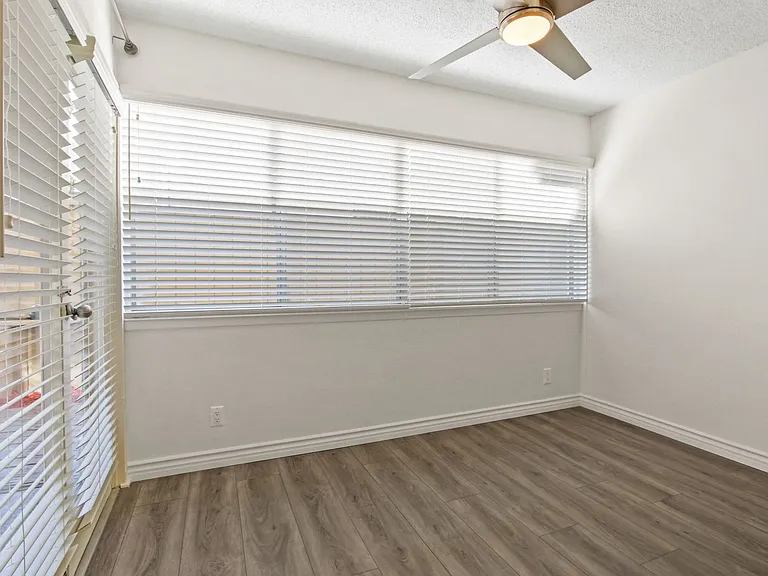 1002 12th St in Santa Monica - North of Wilshire Blvd! — Photo 14