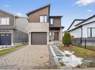 647 Blackacres Blvd, London, ON N6G 2G5