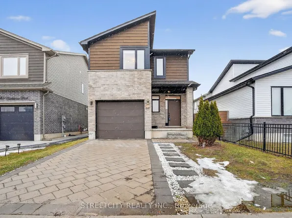 647 Blackacres Blvd, London, ON N6G 2G5