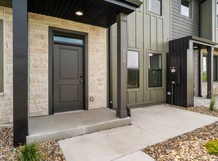 913 Percheron Ln, Norwalk, IA 50211