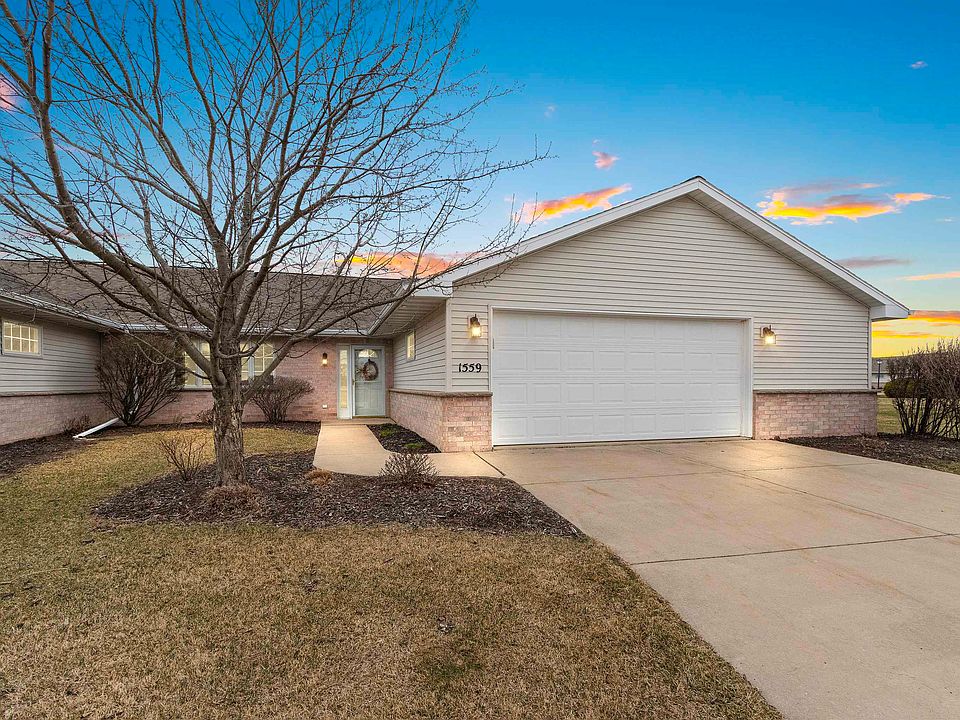 1st image of 1559 River Pines Dr