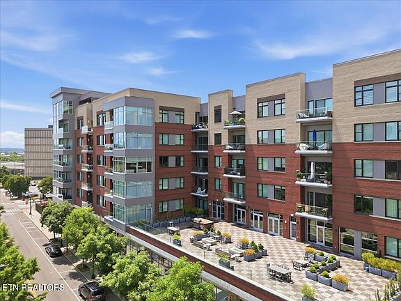 4th image of 333 W Depot Ave #207