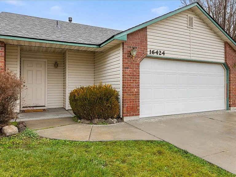 16424 N Elderberry Cir — Photo 2