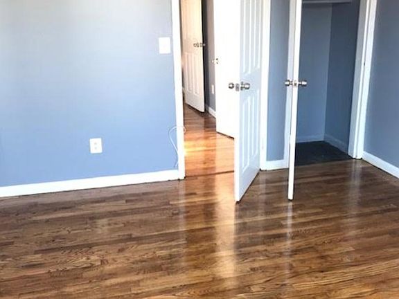 3rd image of 94 Ash St #1