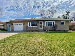 3030 Wendell Dr, Hastings, NE 68901