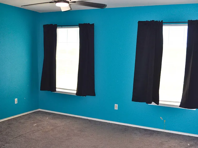 4603 Regency Dr — Photo 32