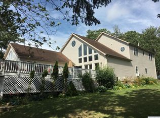 70 Holser Rd, Averill Park, NY 12018