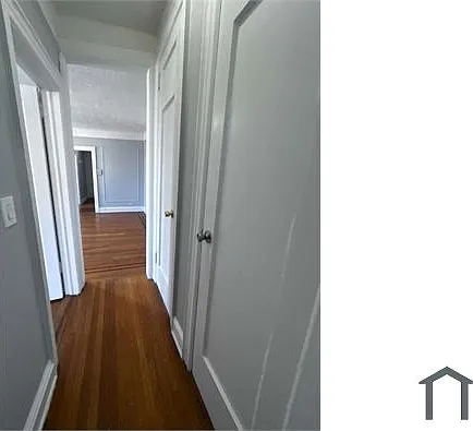 15 Locust Hill Ave — Photo 6