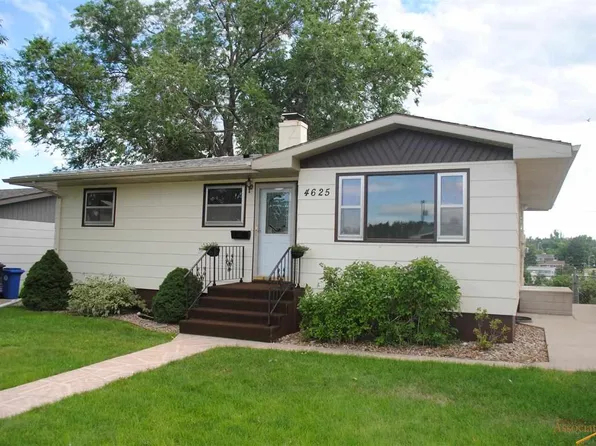 4625 Wentworth Dr, Rapid City, SD 57702