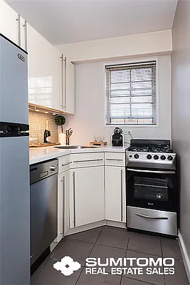 Rented by Sumitomo Real Estate Sales | media 11