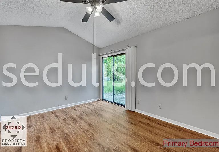 801 Temple Rd #A — Photo 17