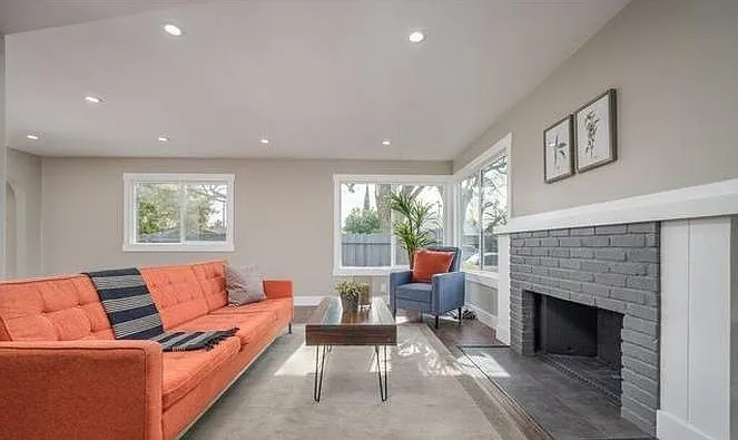 6834 Nestle Ave — Photo 5