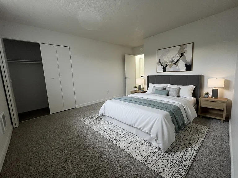 Mt. Pleasant Apartments — Photo 3