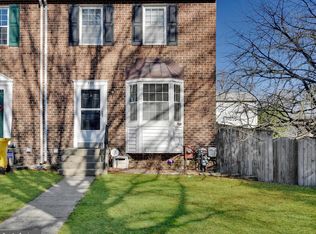 330 Rambling Ridge Ct #330, Pasadena, MD 21122