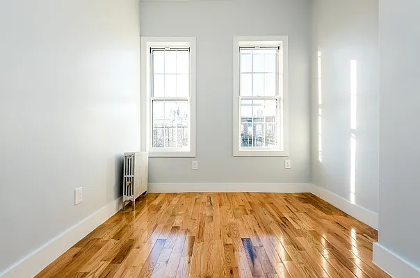 Rented by Nooklyn NYC LLC | media 79