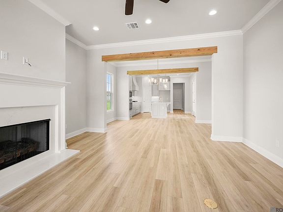 4th image of 204 Fosters Way