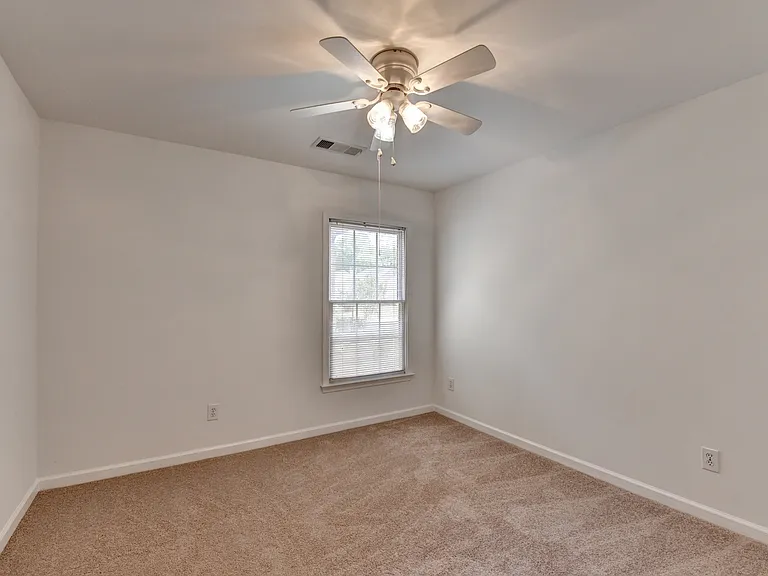 6535 Ganton Dr — Photo 34