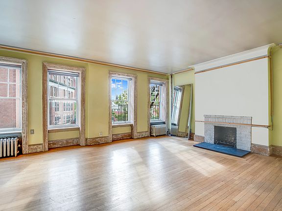 3rd image of 104 Bedford St #5D