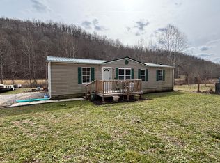 1026 Dog Trot Rd, Frenchburg, KY 40322