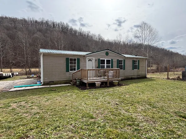 1026 Dog Trot Rd, Frenchburg, KY 40322