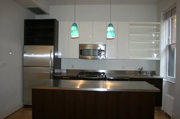 Rented by Citi Habitats | media 21