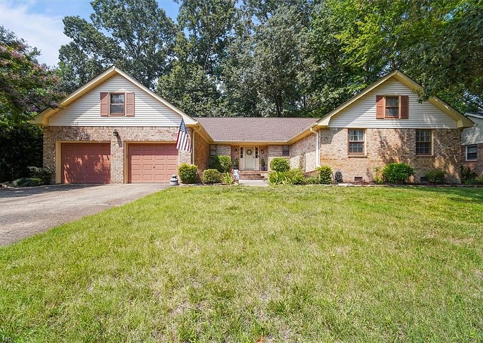 Welcome to 4641 Larkwood Drive!