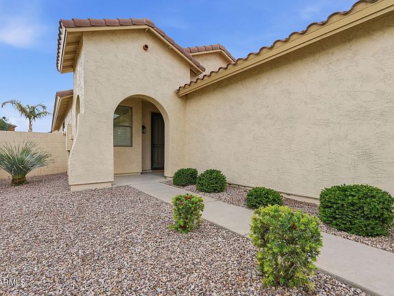 4th image of 2307 W KRISTINA Avenue