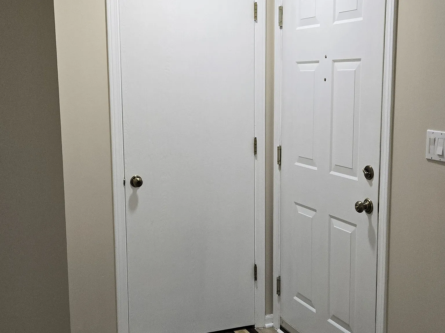 2 bed, 1200 sqft, $2,195 — Photo 3