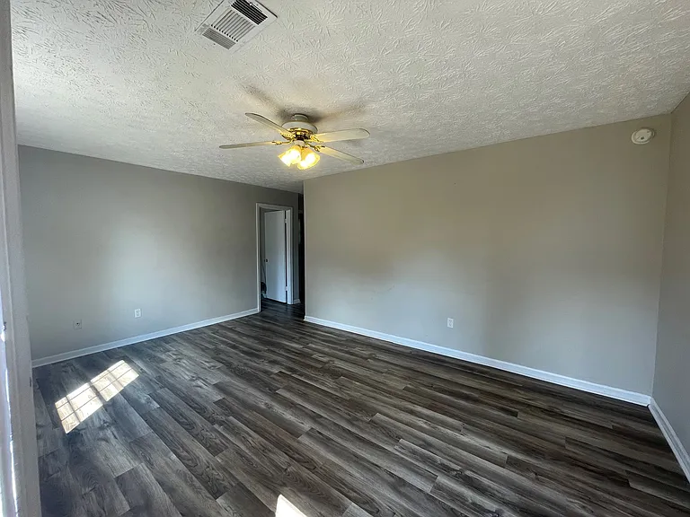 68 Cedar Hill Cir #3B — Photo 3