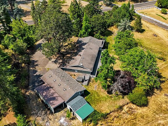 5th image of 30875 S 5th St