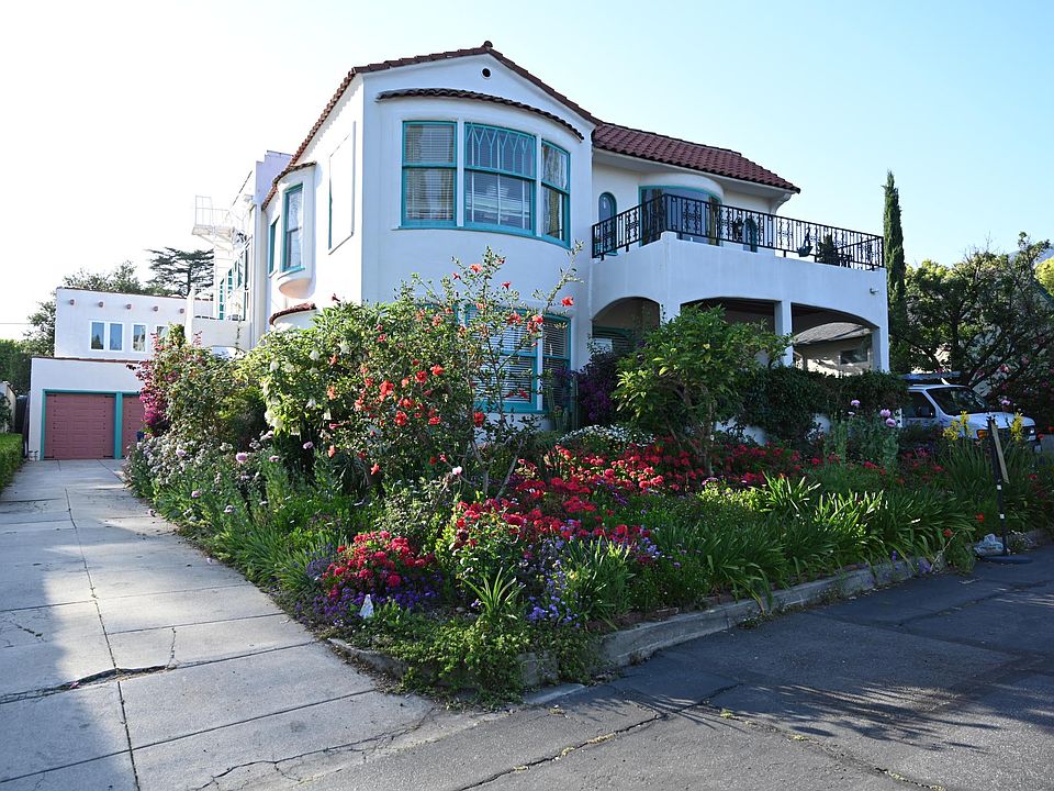 1st image of 2251 Country Club Dr