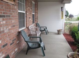 120 Ridgeview Dr, Saint Robert, MO 65584