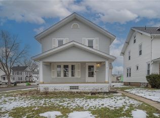 819 Race St, Dover, OH