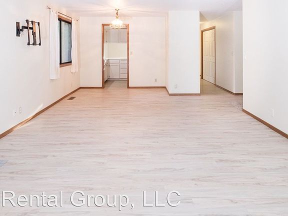 3rd image of 1674 NE 9th Ave