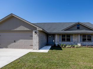 6293 Pineapple Dr, Milton, FL 32570