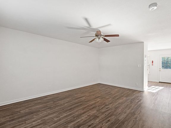 3rd image of 429 Jack Miller Blvd #A