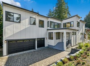 955 103rd Ave SE, Bellevue, WA 98004