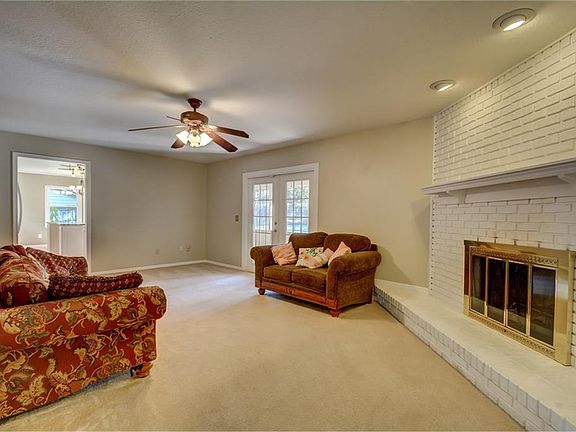 5th image of 424 Black Ironwood Dr