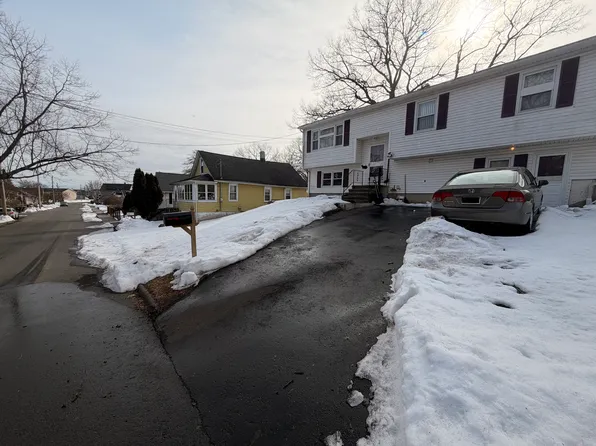 34 Beechwood Ave #A, Milford, CT 06460