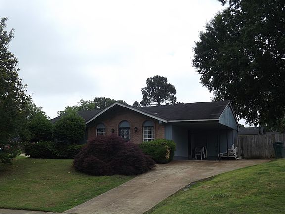2nd image of 1131 Western Park Dr