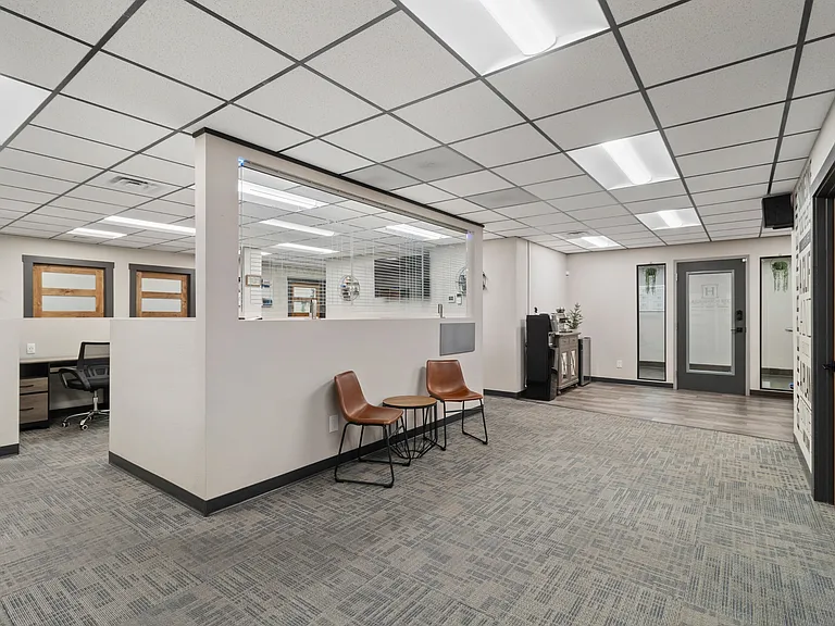 112 N University Rd #A — Photo 3