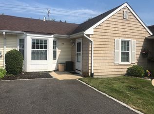 198 Revere Dr, Sayville, NY 11782