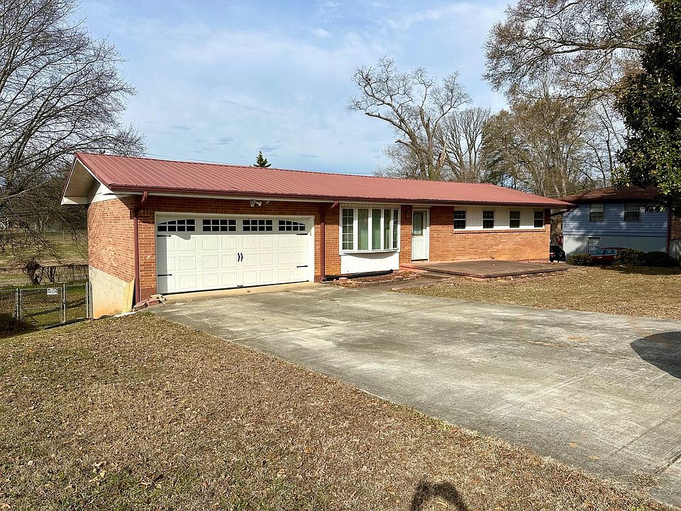 1st image of 7613 Cecelia Dr